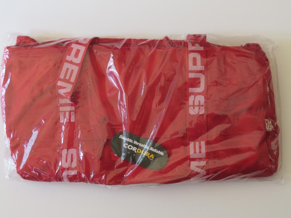 supreme bag ss18 red