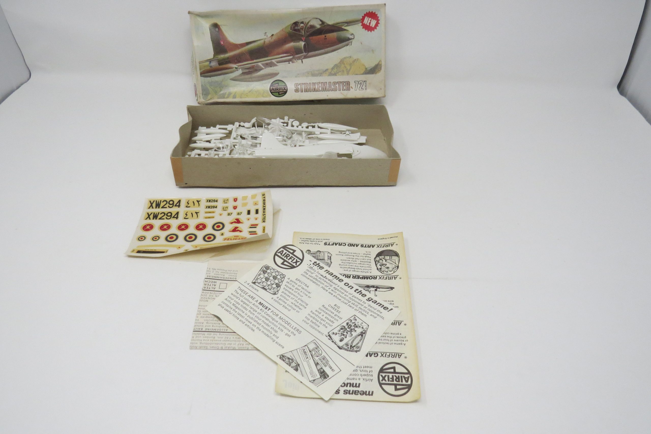 Airfix model kit B A C Strikemaster - Image 2